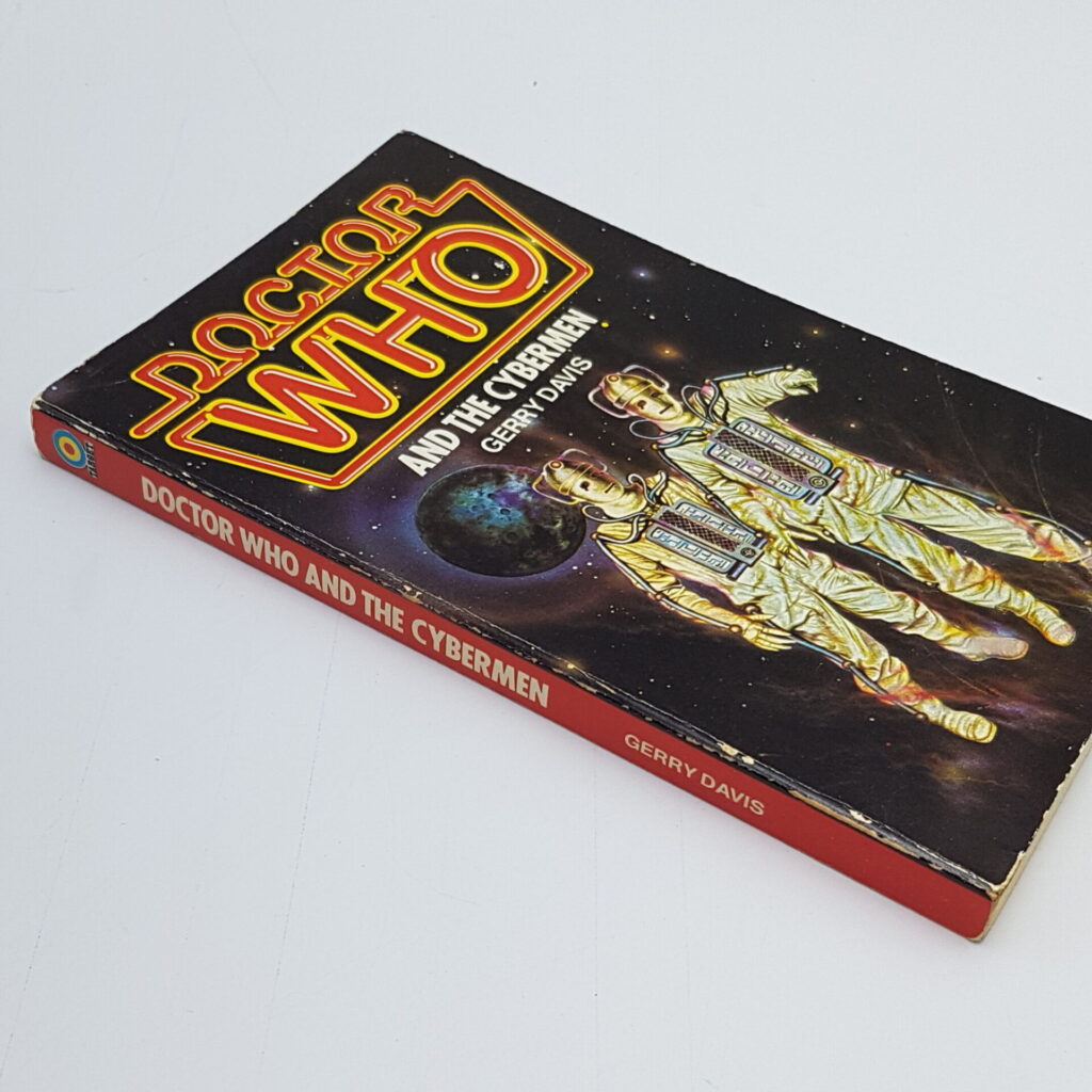 Doctor Who AND THE CYBERMEN (1982) 4th Ed. Target Paperback [VG+] Moonbase | Image 2