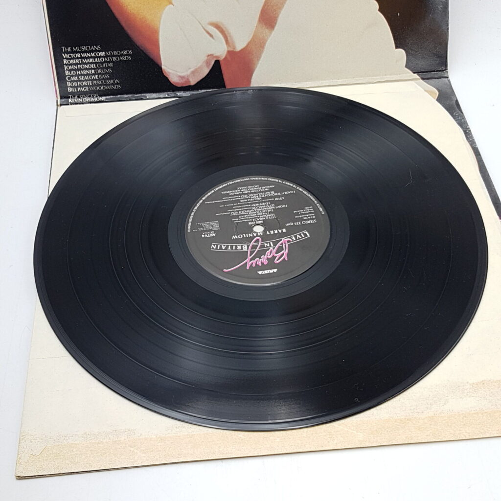 BARRY LIVE IN BRITAIN (1982) Barry Manilow LP Vinyl Record ARTV 4 [G+] | Image 10