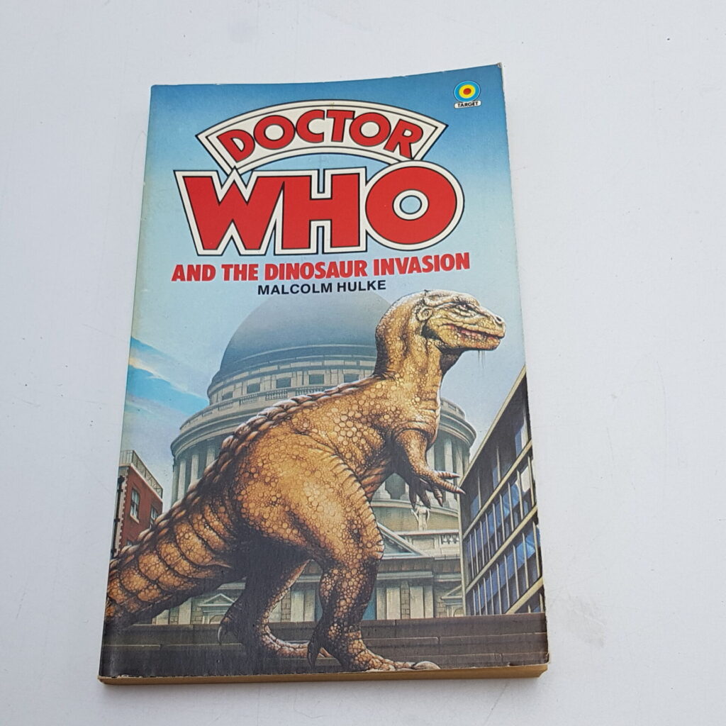 Doctor Who THE DINOSAUR INVASION (1982) 4th Edition Target PB [G+] Unread | Image 1