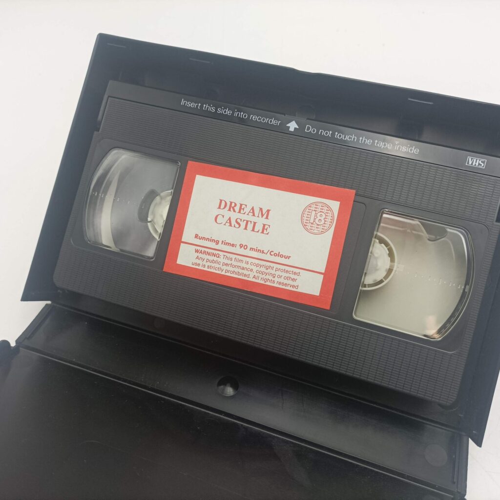 Dream Castle aka Some Call it Loving (1973) VHS Video [G+] MPV Richard Pryor | Image 4