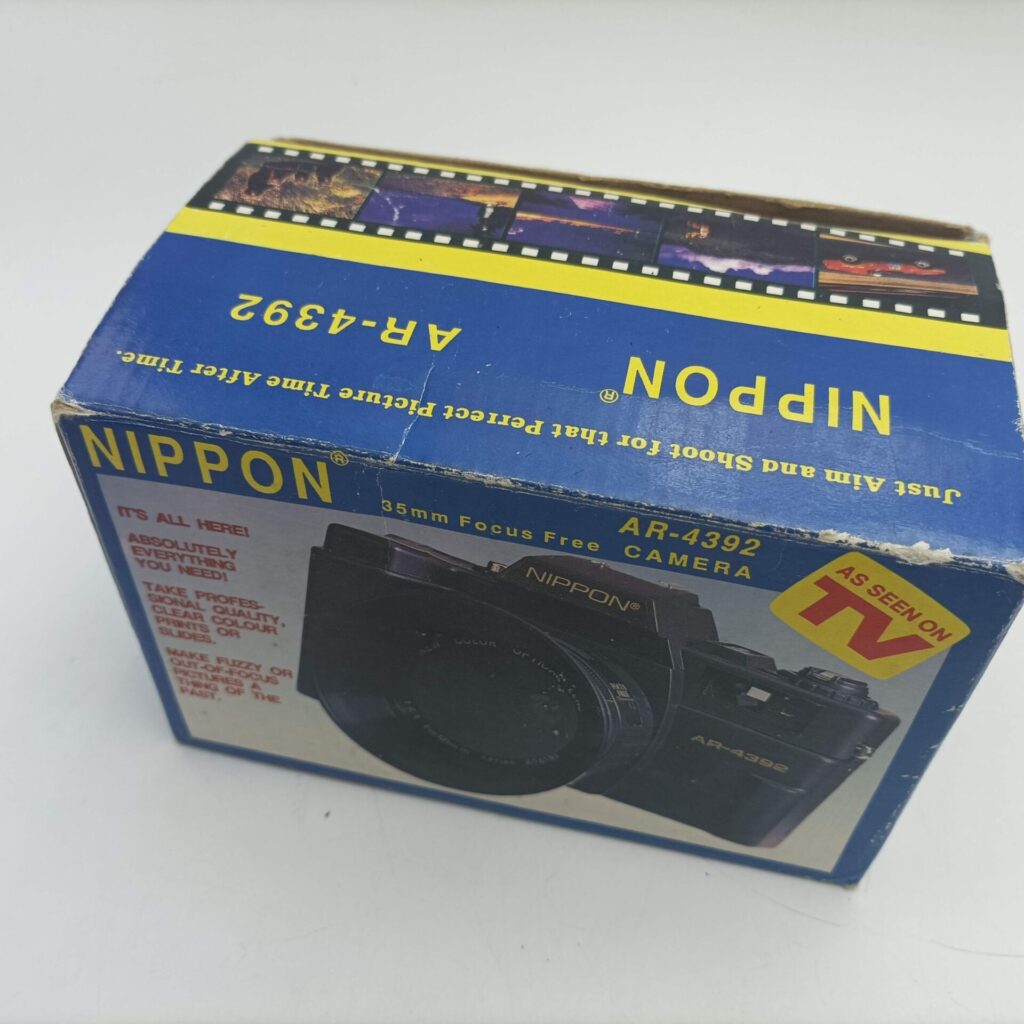 Vintage 1980's Boxed Nippon AR-4392 35mm Focus Free Camera [G+] | Image 1