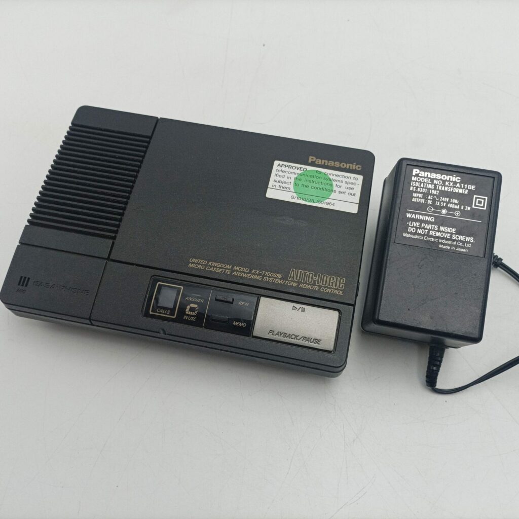 Vintage Panasonic KX-T1006BE [UK] Micro Cassette Telephone Answering System | Image 2