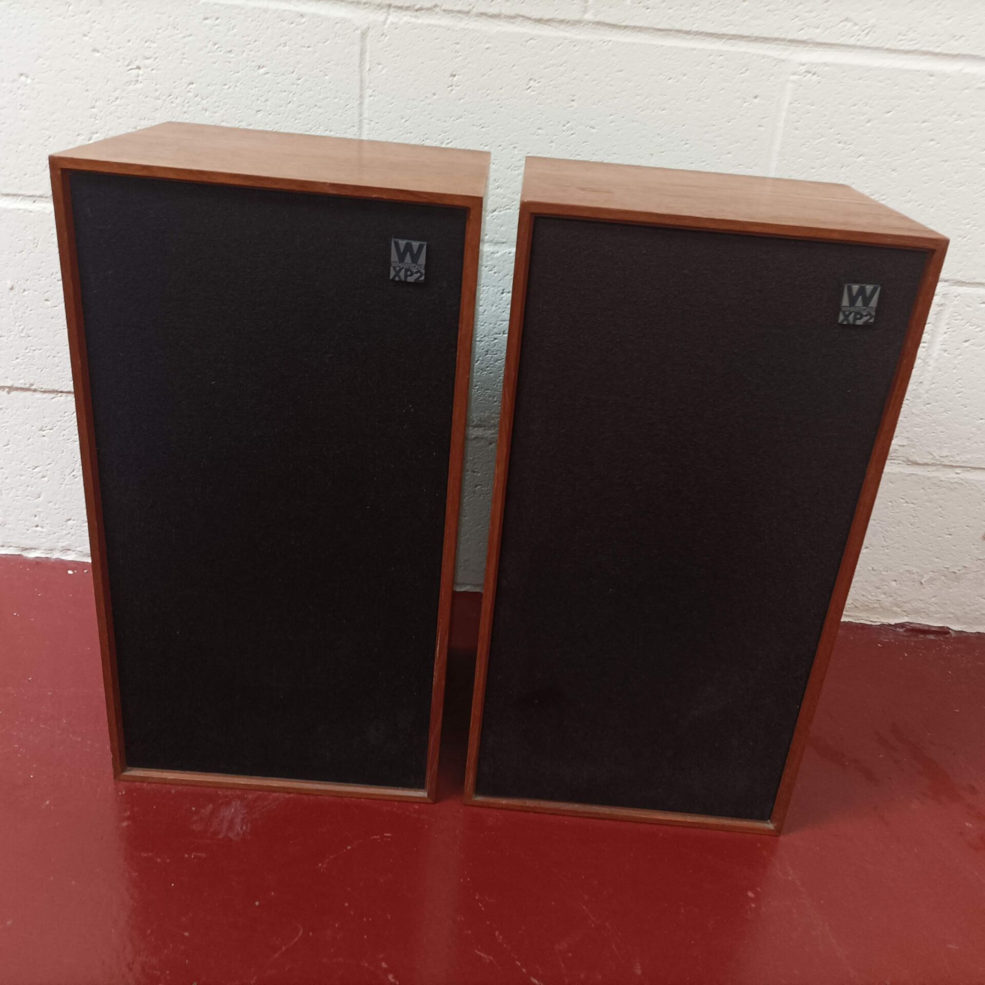 Vintage Pair of Wharfedale Glendale XP2 Speakers [G] 40W 6Ω | Cabinet Wear
