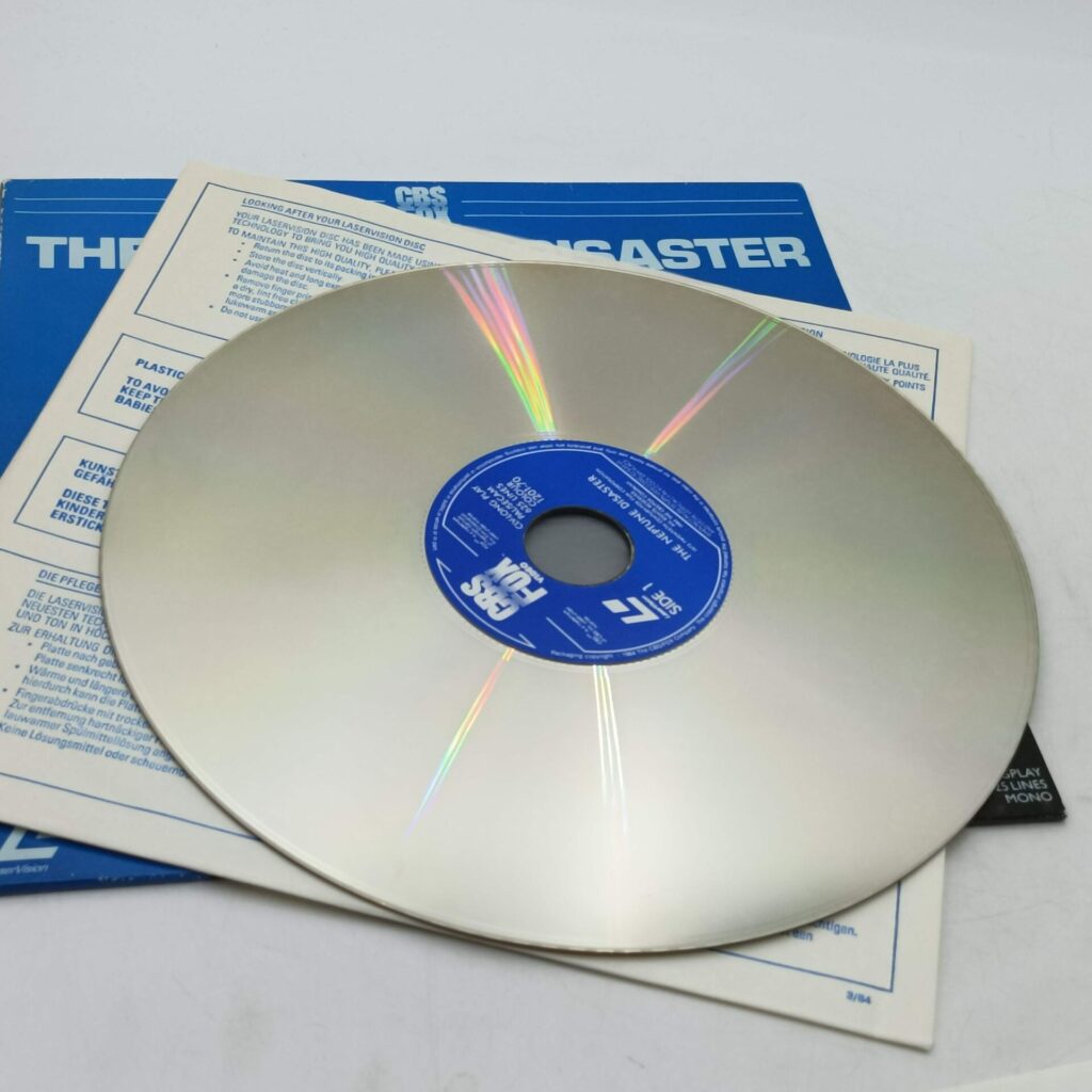 The Neptune Disaster (1982) Pre-Cert Double Laserdisc [G+] CBS Fox | CLV-LP PAL | Image 5