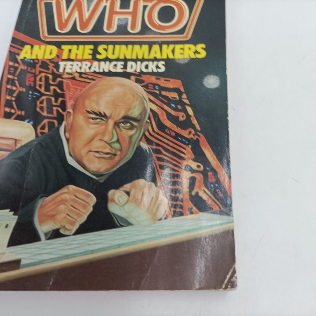 Doctor Who and the Sunmakers (1982) 1st Edition Target Paperback [G] Terrance Dicks | Image 2