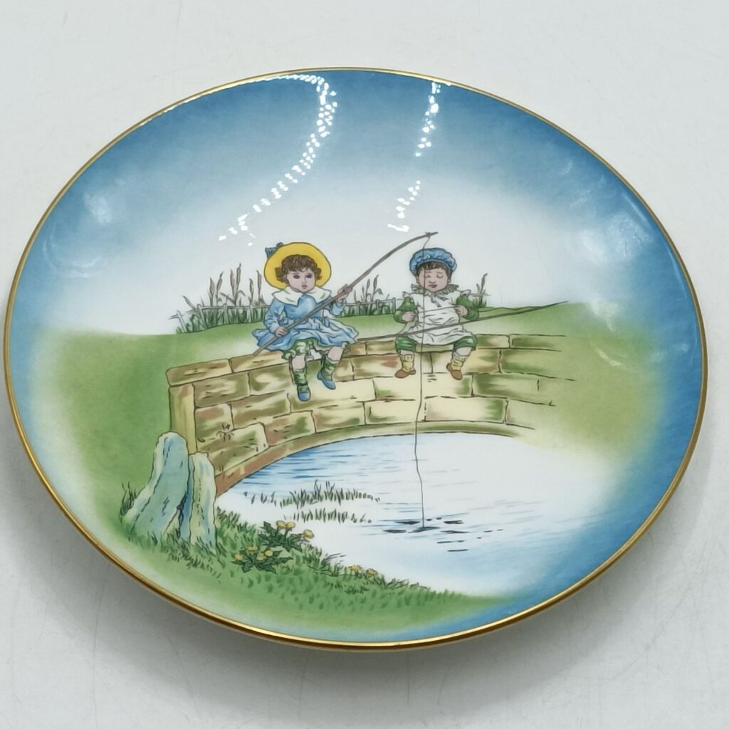 Vintage 'When We Were Young' Collectors Plate Plaque No. 3 [VG+] Crown Staffordshire | Image 1