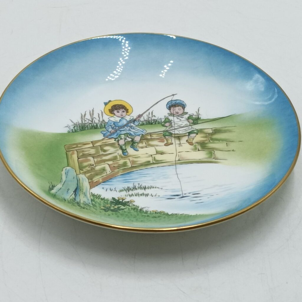 Vintage 'When We Were Young' Collectors Plate Plaque No. 3 [VG+] Crown Staffordshire | Image 2