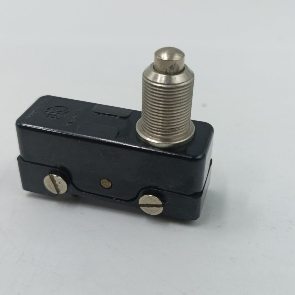 Vintage Pye S147 Black Bakelite Push Botton Switch [g+] Used Solder Tabs | Image 1