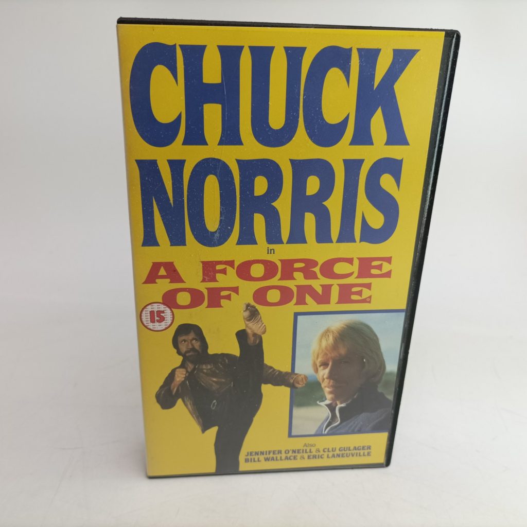 Chuck Norris in A Force of One (1979) VHS Video [G+] Jennifer O'Neill | Image 1