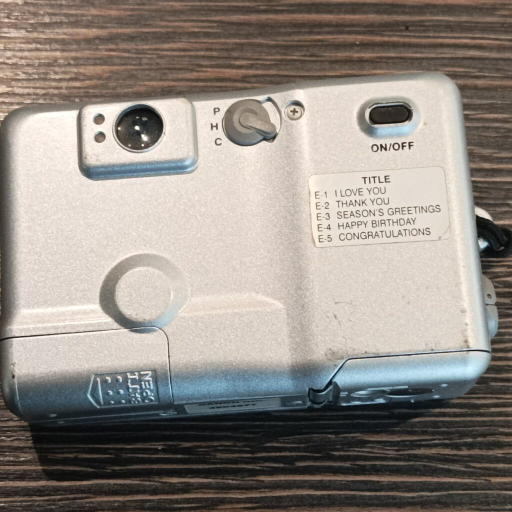 Canon IXUS L-1 APS Compact Film Camera [vg+] 28mm 1:2.8 Lens (1997) | Image 4