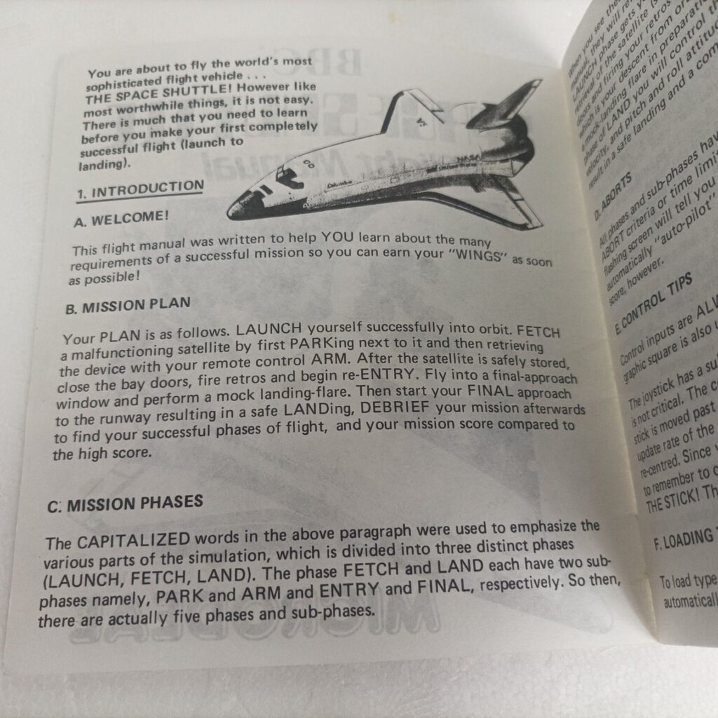 Lift Off With Space Shuttle Flight Manual (1983) Microdeal [G+] Instructions | BBC B | Image 3