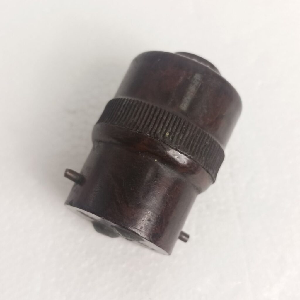 Vintage Brown Bakelite Light Bayonet Fitting Power Connector [G+] Made in England | Image 1