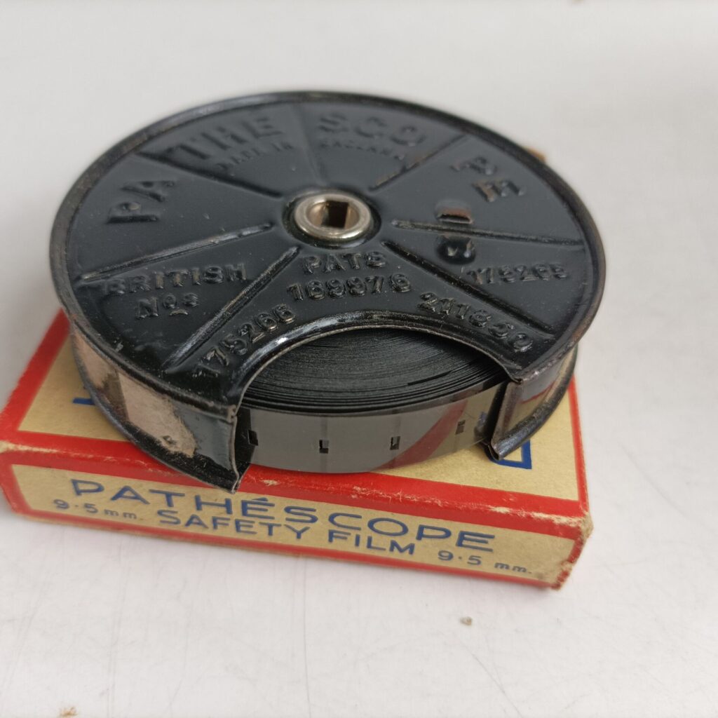Vintage Pathescope 9.5mm Film (Baby) THE LOUD SPEAKER 10250 [G+] Comedy | Image 2