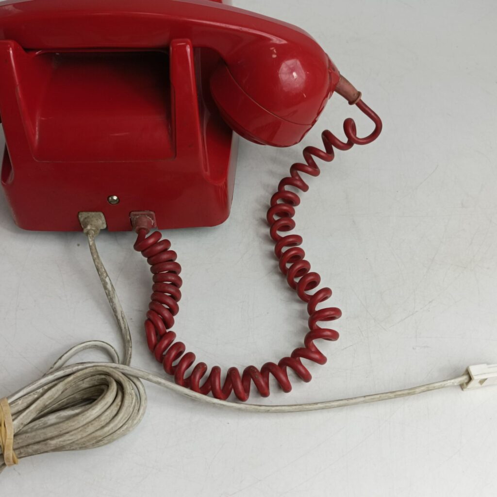 Vintage 1970s BT GPO 8746G Red Rotary Dial Table Telephone (1971) Untested | Image 8