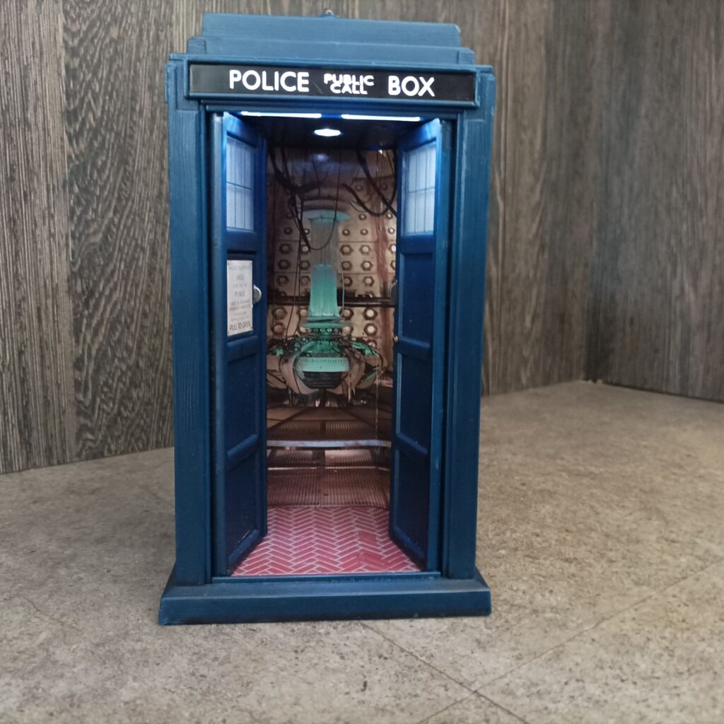 Doctor Who Flight Control Electronic TARDIS (9th & 10th Doctor) Broken Lamp [G+] Working | Image 5